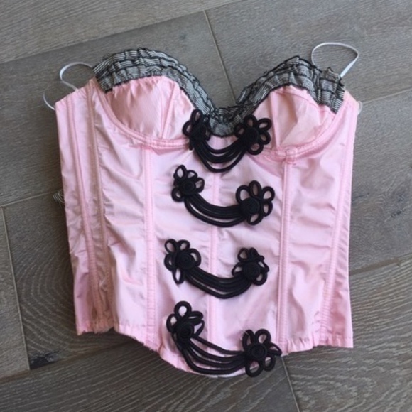 Cigarette Girl Bustier/Corset & Skirt Costume - Picture 6 of 7